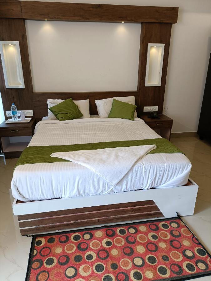 Grace Munnar Resort Zewnętrze zdjęcie